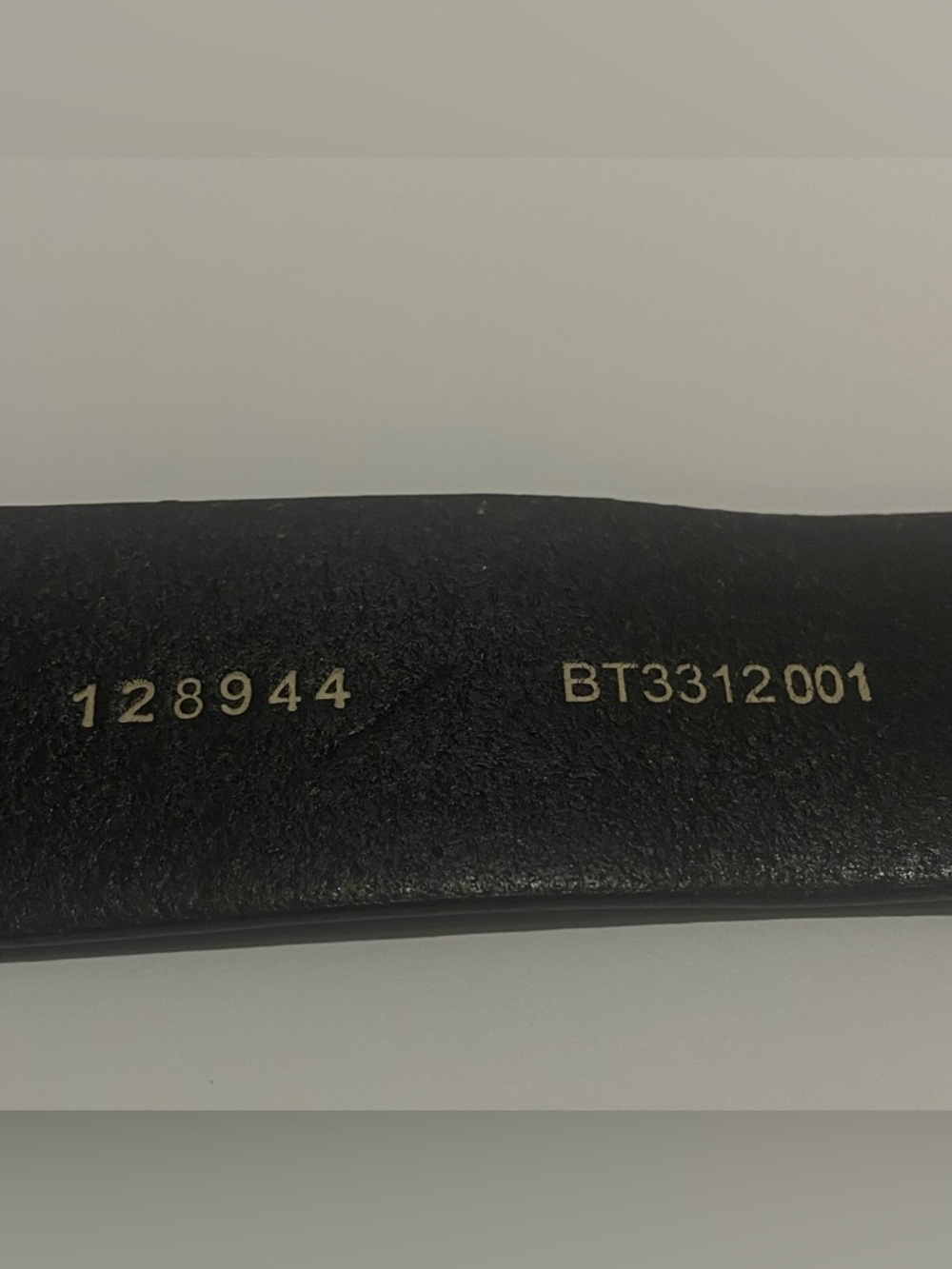 Fossil Womens Black Genuine Leather Belt Small Brass & Hammered Silver Buckle - Picture 5 of 9